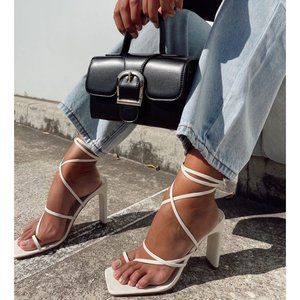 Princess Polly Billini Cheyanne White Block Heels Sz 7